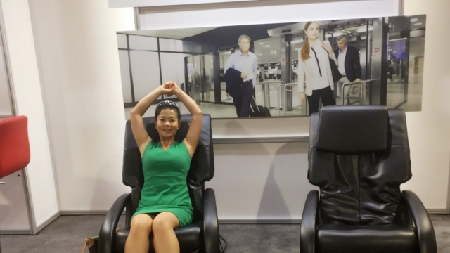 Rent Massage Chairs Boost Trade Show Traffic Toronto